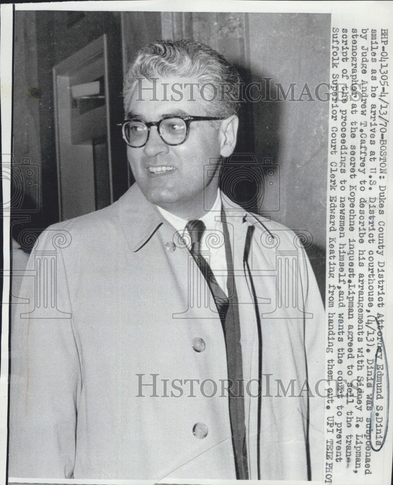 1970 Press Photo Dukes County District Attorney Edmunt S. Dinis At US Courthouse - Historic Images