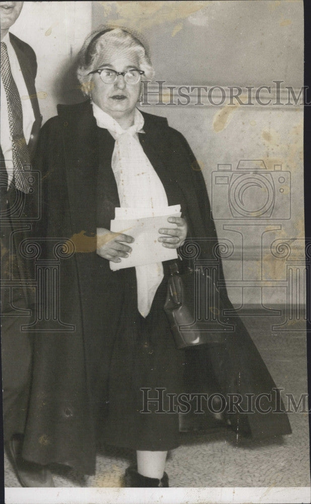 1955 Press Photo Mary Fiquereido at Communist Hearing at State House - Historic Images