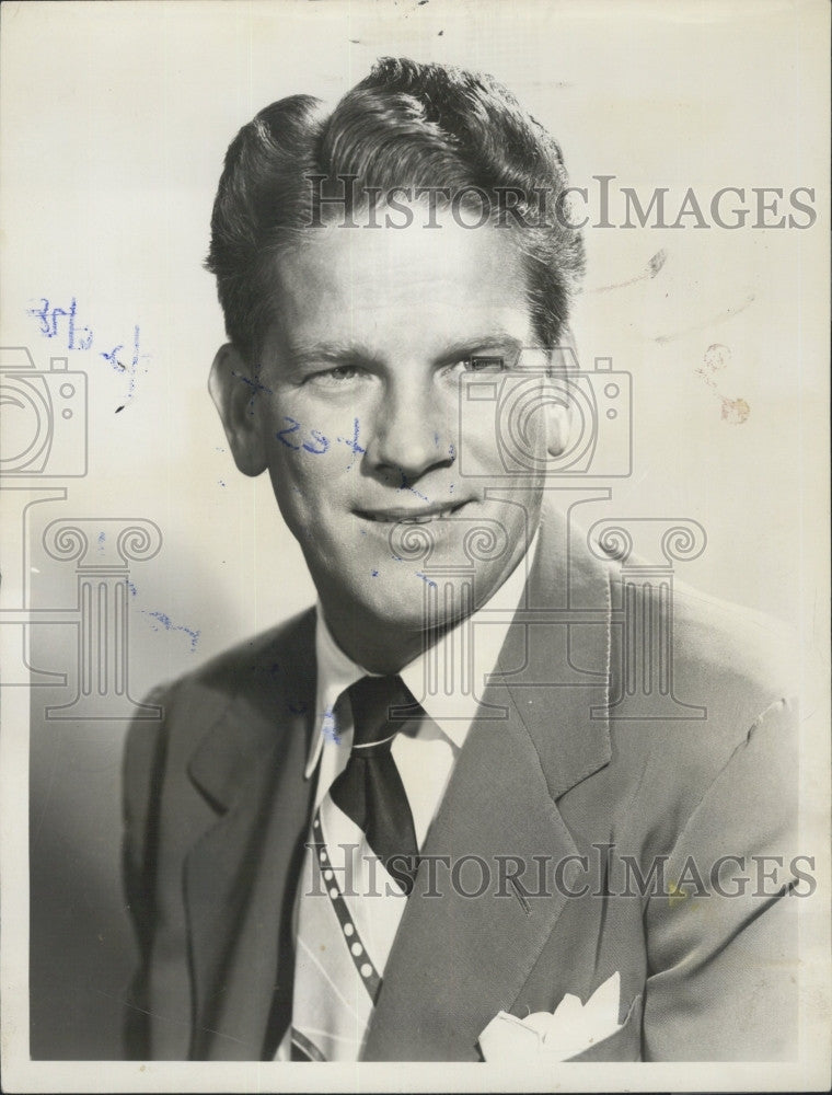 1956 Press Photo Snooky Lanson ,American singer star of NBS TV &quot;Your Hit Parade&quot; - Historic Images