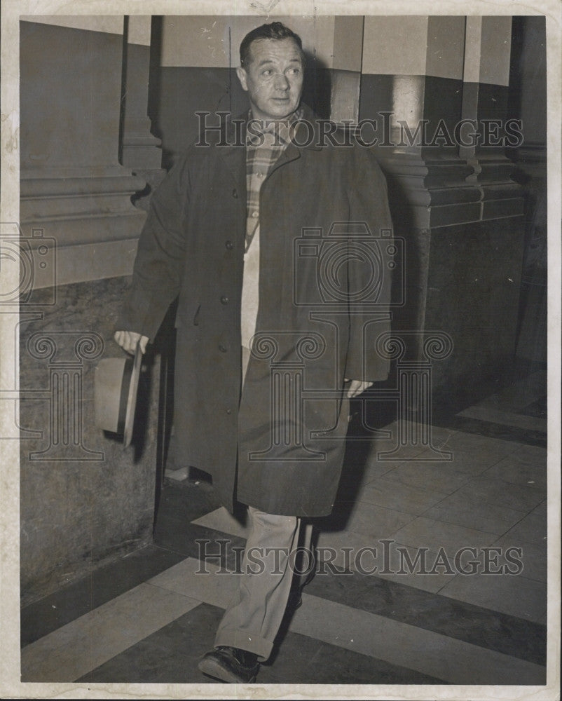 1962 Press Photo MTA Workers at Courthouse Thomas M. Larkin - Historic Images