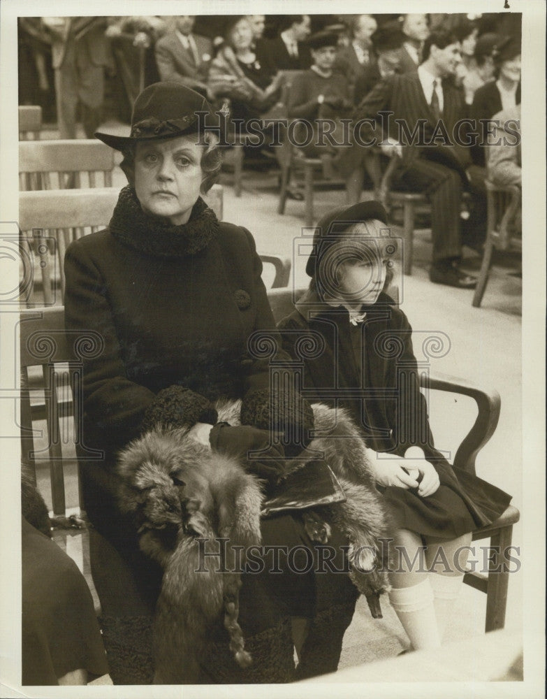 1982 Press Photo Lansbury and Dundas in &quot;Little Gloria... Happy at Last&quot; - Historic Images