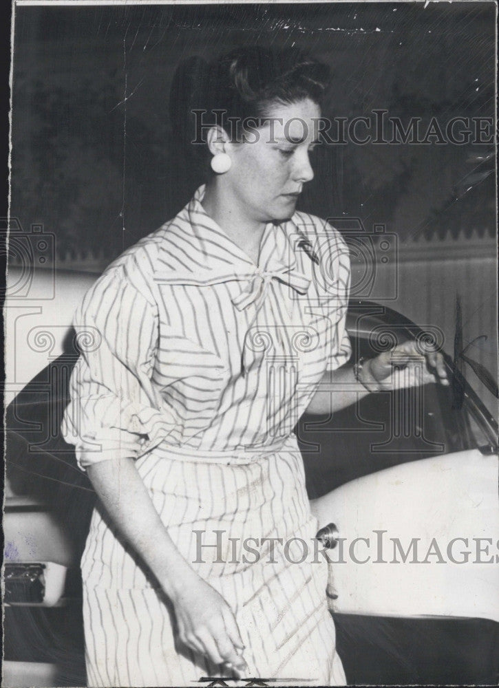 1957 Press Photo Widow of Senator Joseph McCarthy of Wisconsin - Historic Images