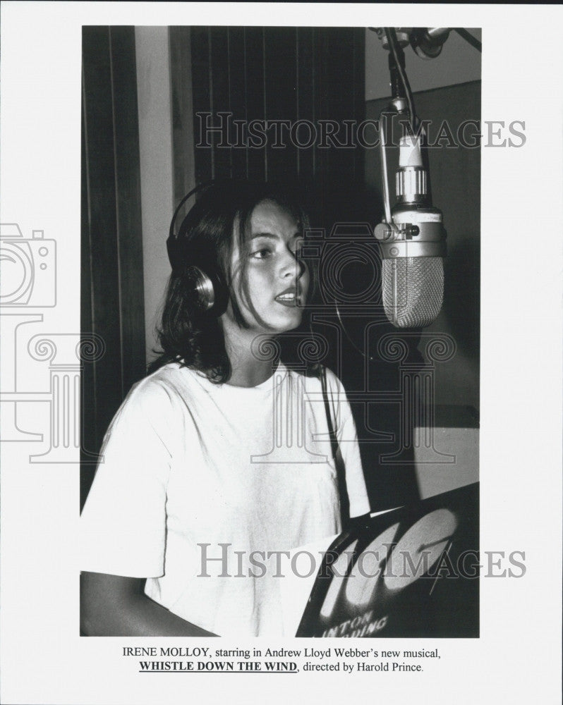 Press Photo Actress / Singer Irene Molloy in &quot;Whistle Down the Wind&quot; Musical - Historic Images