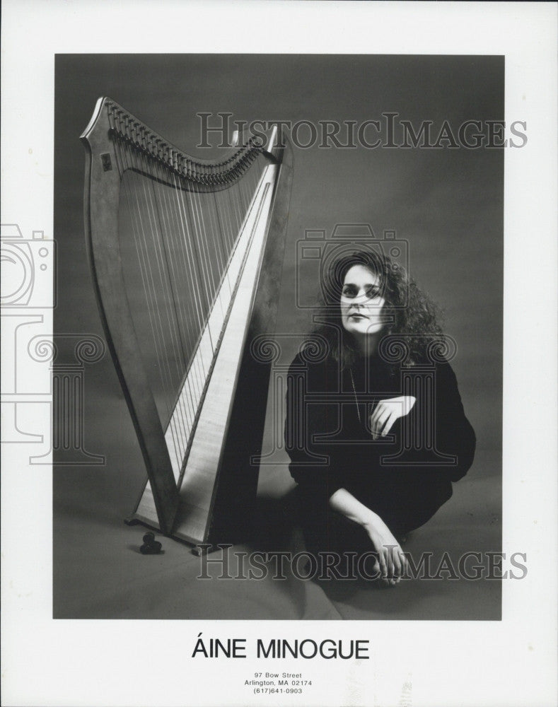 Press Photo Irish musician, harpist, vocalist Aine Minogue - Historic Images