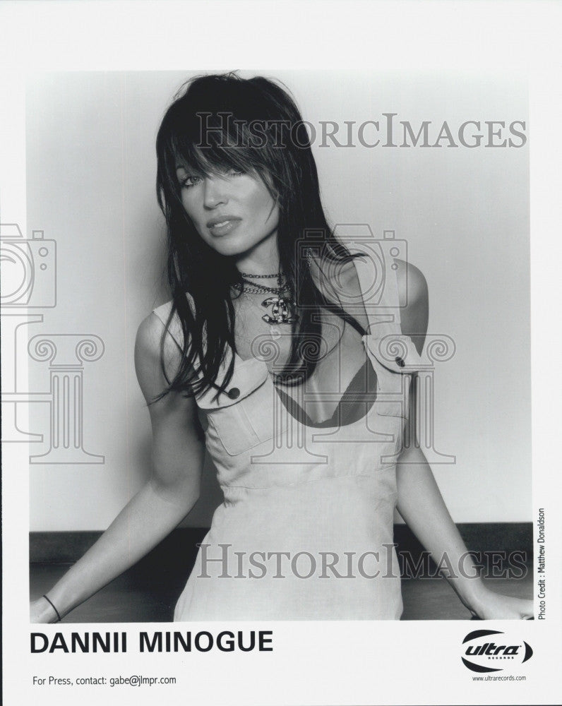 Press Photo Pop Singer Danni Minogue - Historic Images