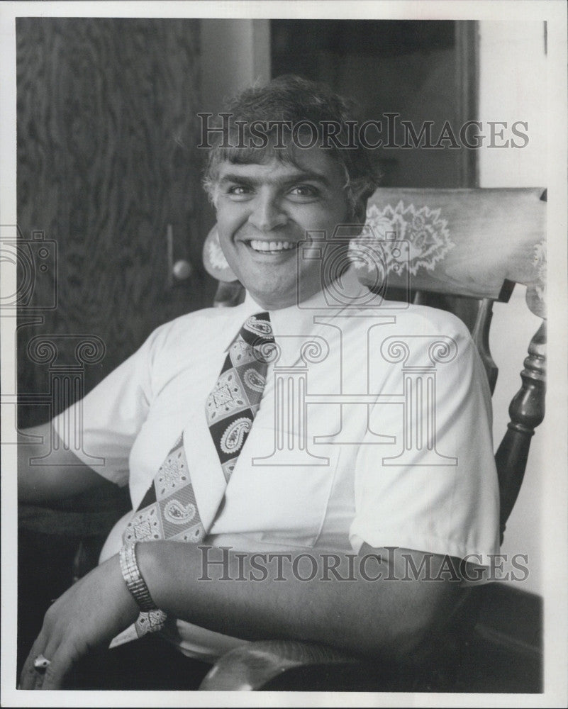 1977 Press Photo East Boston High Headmaster Carmen  Scarpa - Historic Images