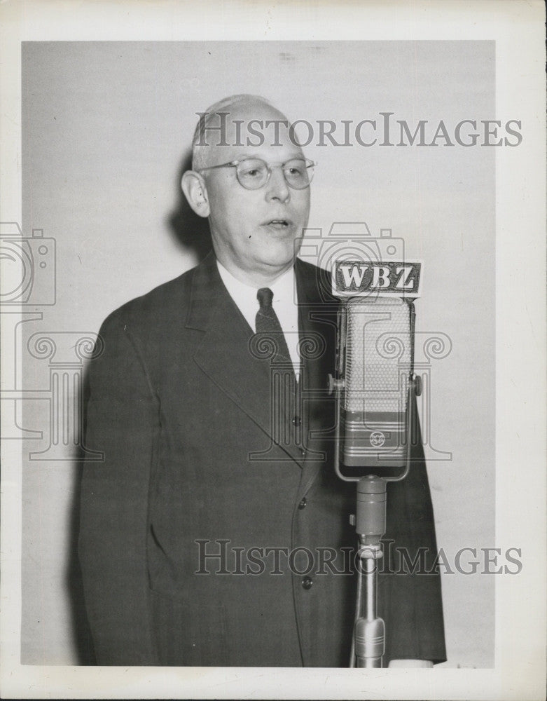 Press Photo Carl N. Schmalz, President R.H. Stearns Radio - Historic Images