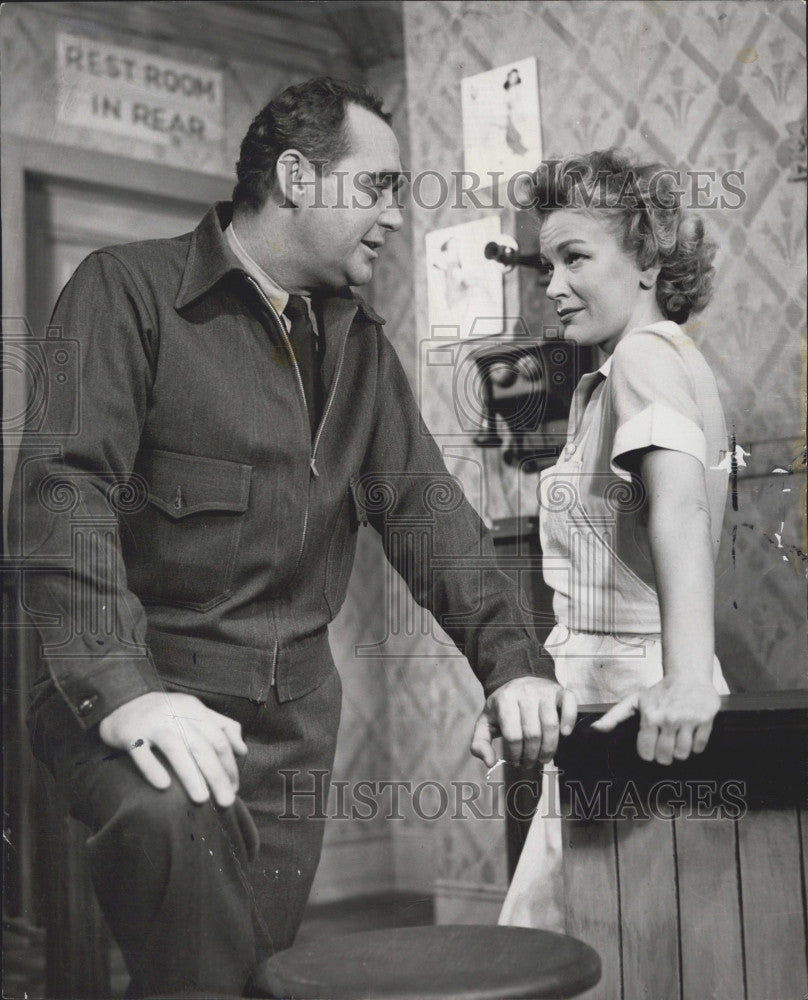 1965 Press Photo Jim Nolan and Winifred Ainslee in &quot;Bus Stop&quot;Broadway show. - Historic Images