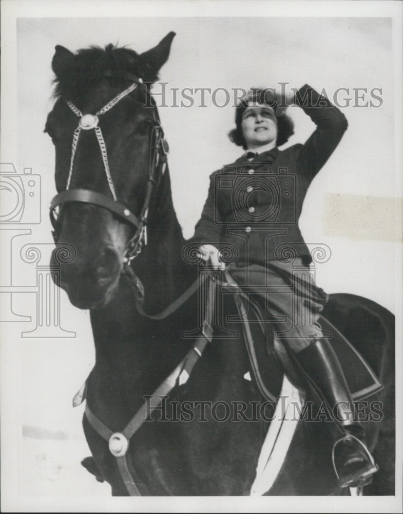 1950 Press Photo Charlotte Ihlemann Horse - Historic Images