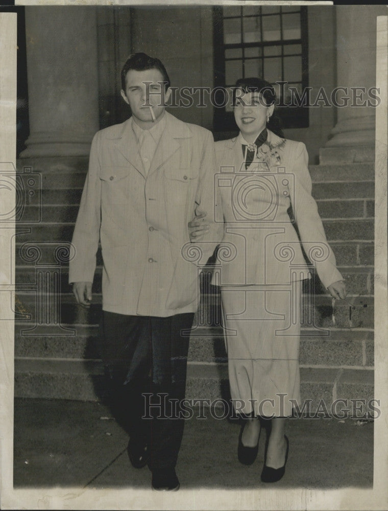 1951 Press Photo Mr and Mrs Charles B. Irving of Dorchester, Mass - Historic Images