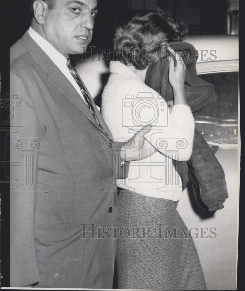 1961 Press Photo Police Sergeant Ingeneri Escorts Woman After Raid - Historic Images