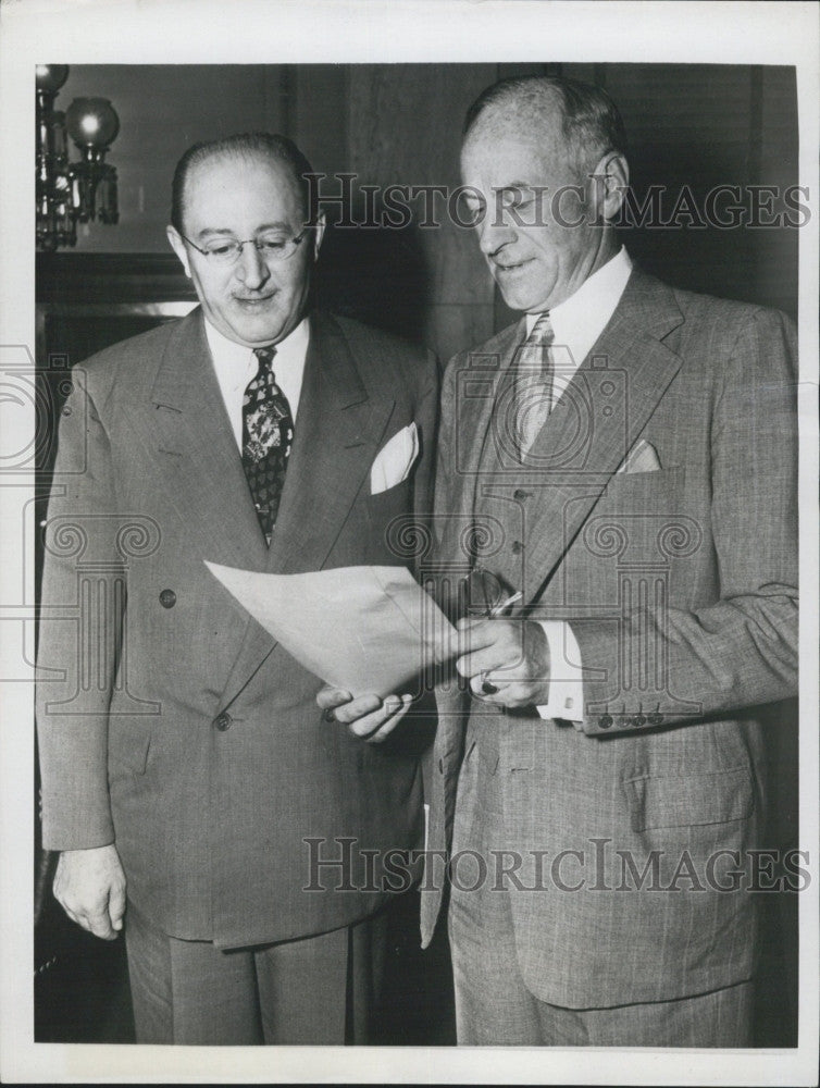 1949 Press Photo Carl A. Ilgenfritz, Chairman of the Munitions board - Historic Images