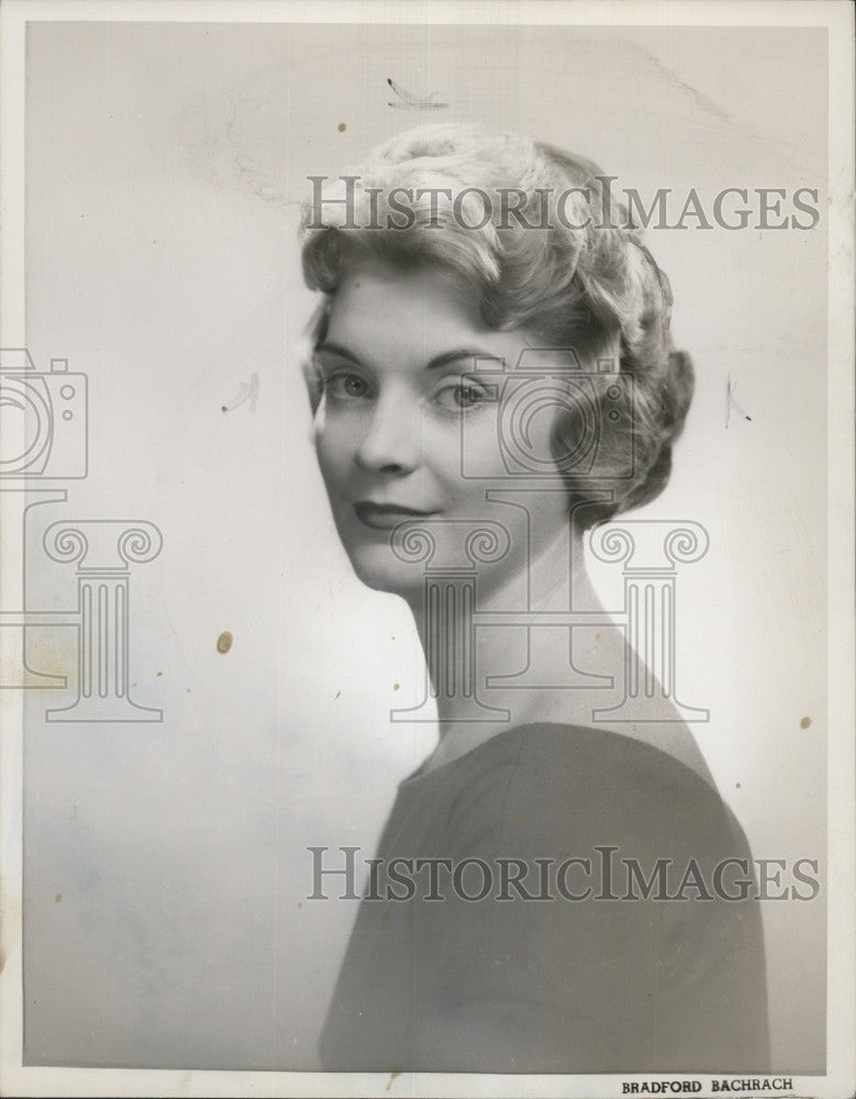 1960 Press Photo MArgaret Treanor betrothed to James Joseph Nixon Jr - Historic Images