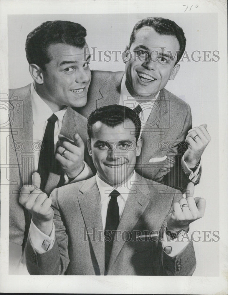 1957 Press Photo Singer, Julius La Rosa &quot;The Perry Como Show&quot; - Historic Images