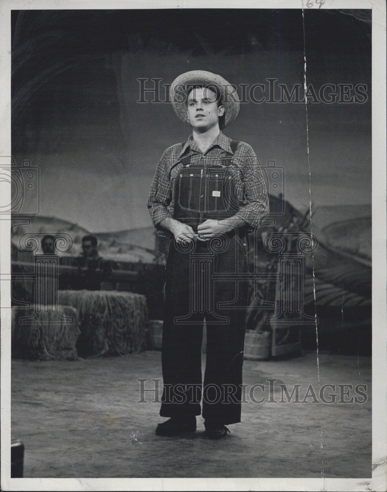 1952 Press Photo Singer Julius La Rosa - Historic Images