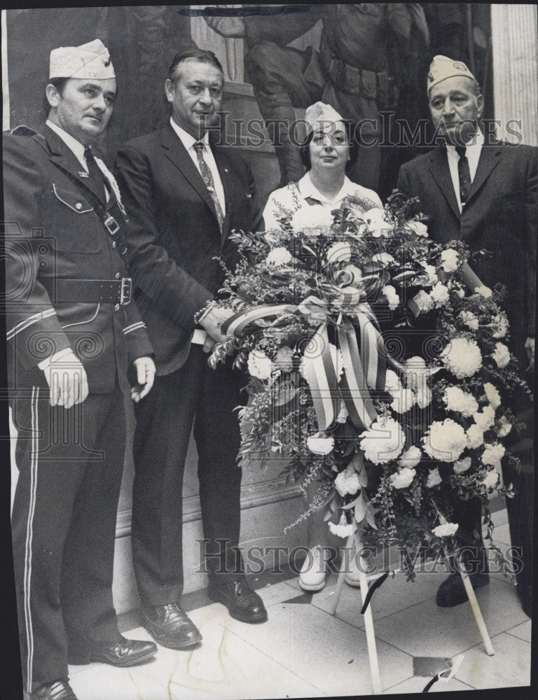 1969 Press Photo Disabled American Veteran&#39;s Day, Robert S. Redding, Others - Historic Images