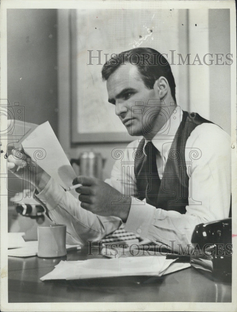 Press Photo Burt Reynolds in &quot;Sam Whiskey&quot; - Historic Images