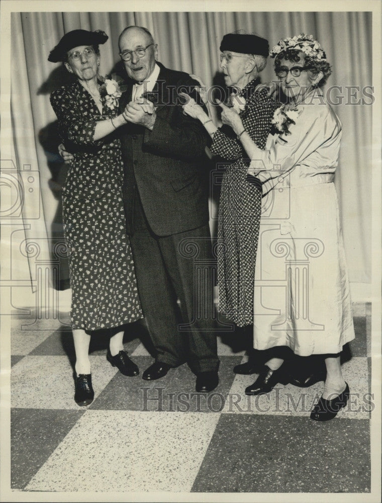 1958 Press Photo 73rd Reunion of Hudson High class of 1885 B Reardon,F Wood - Historic Images