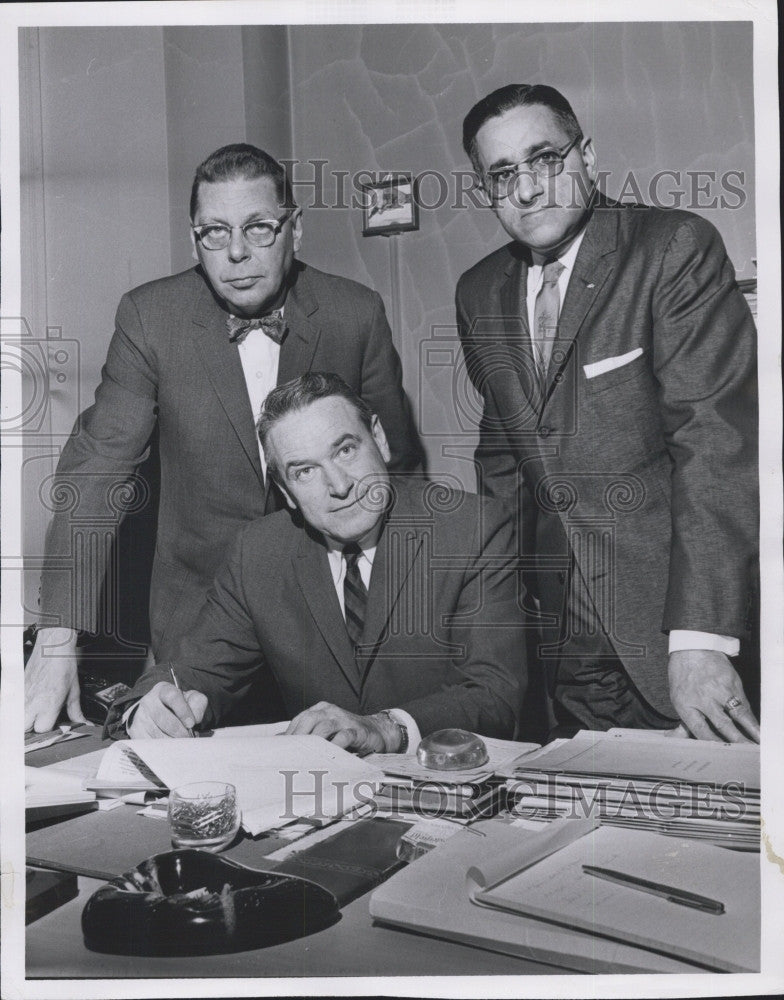 1963 Press Photo Vincent Canavan,Paul Siskin &amp; Judge Harry Lack - Historic Images