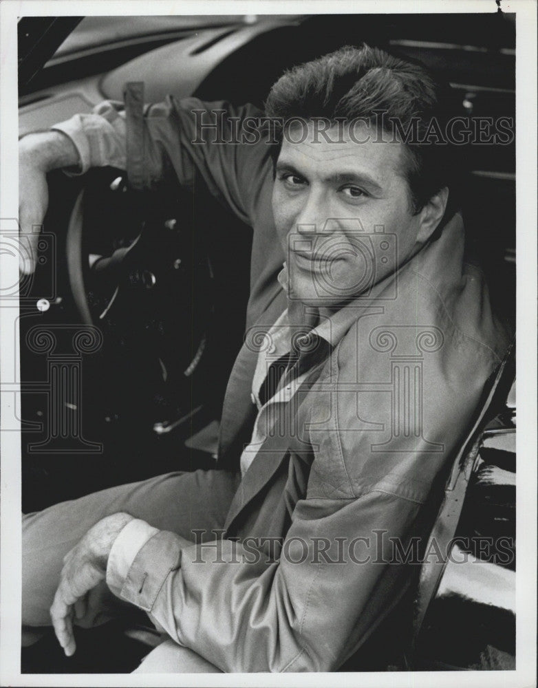 1986 Press Photo Actor Nick Mancuso Stars As Stingray on NBC Series - Historic Images