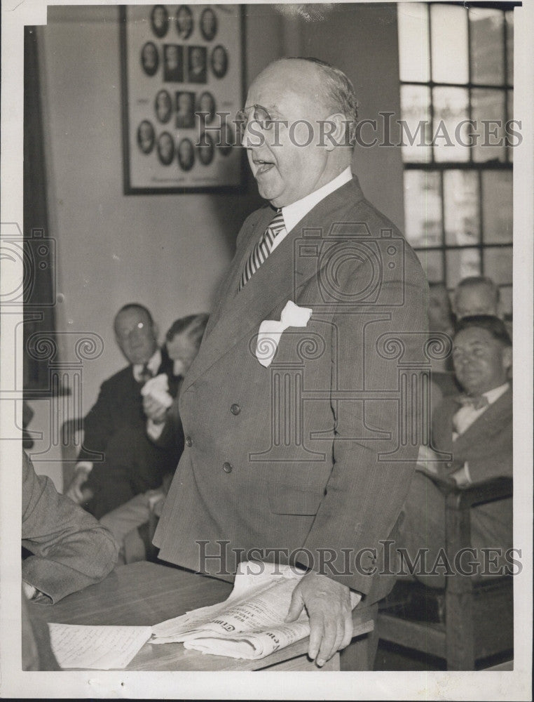 1946 Press Photo Edward a Ryan Commerce Committe Meeting Speaking Against - Historic Images