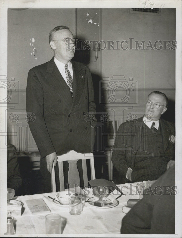 1946 Press Photo Asst D.A. Ephraim Martin &amp; Marium Mohor of Kiwanis Club - Historic Images