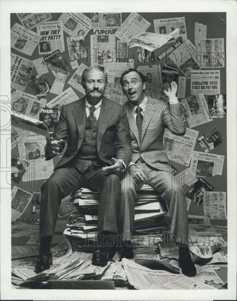 1975 Press Photo Comedians, Dan Rowan &amp; Dick Martin on their own show - Historic Images