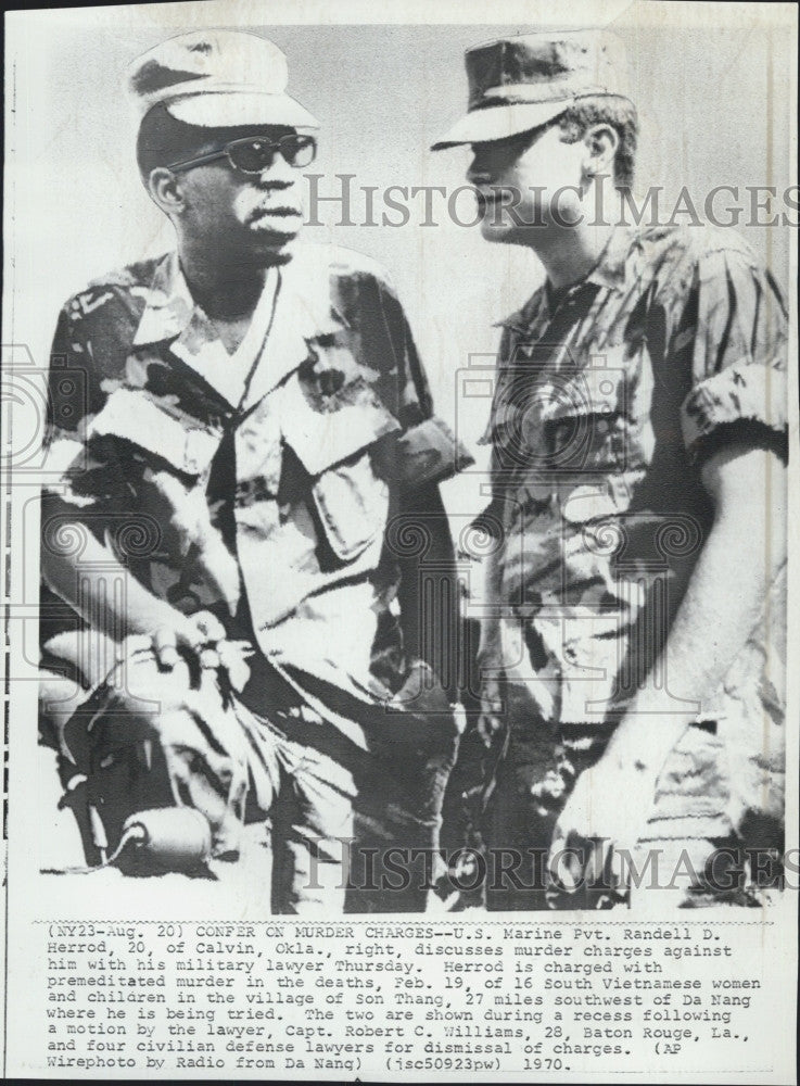 1970 Press Photo US MArine Pvy Randell D. Herrod,murder charges &amp; his atty - Historic Images