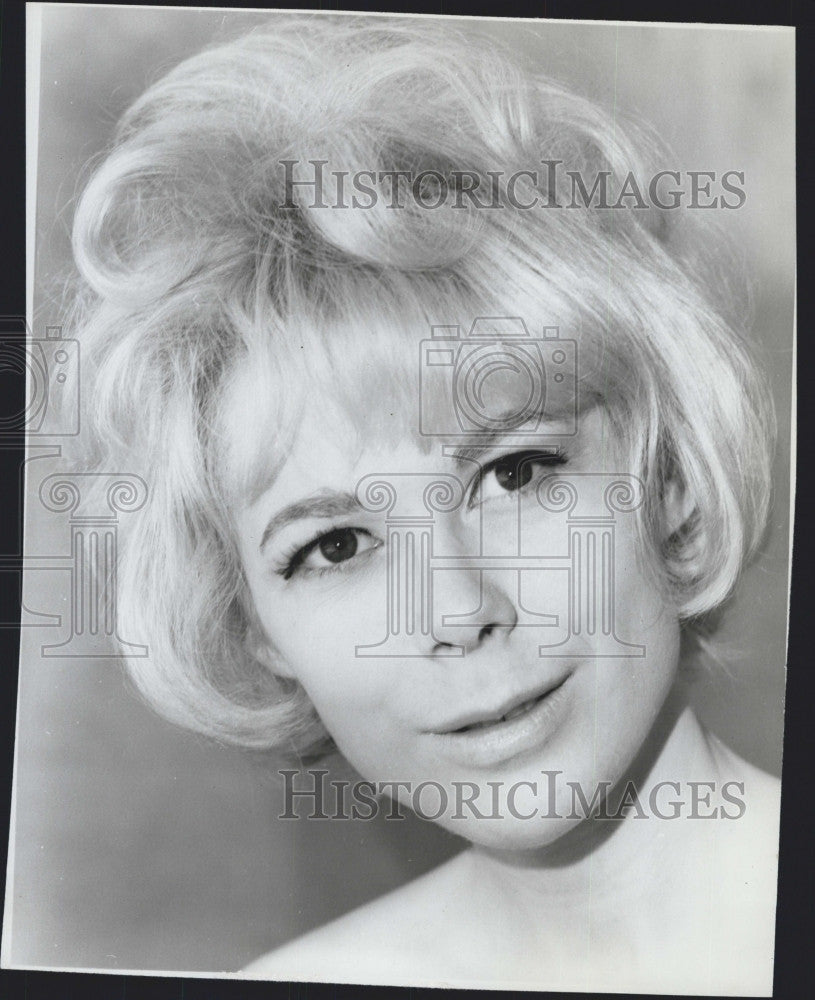 1965 Press Photo Actress Marian Hailey Starring In &quot;The Mating Dance&quot; - Historic Images