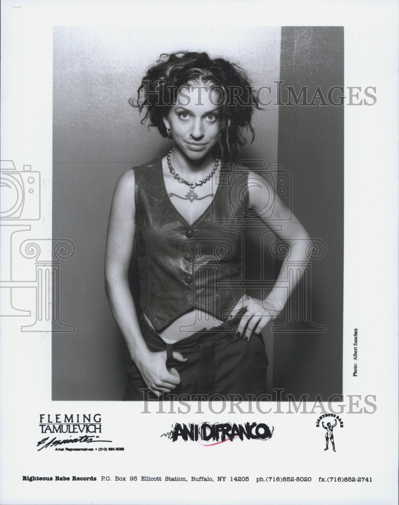 2002 Press Photo Musician, Ani Difranco on Righteous Babe records - Historic Images