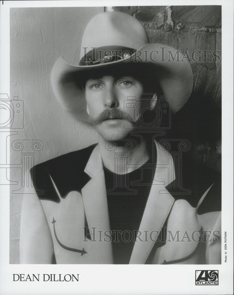 Press Photo Country Music Singer Performer Dean Dillon - Historic Images
