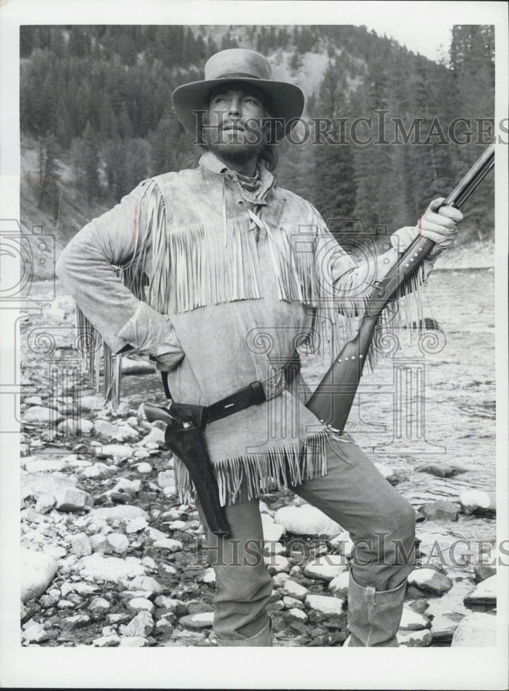 1979 Press Photo Actor Richard Chamberlain in Frontier Setting - Historic Images