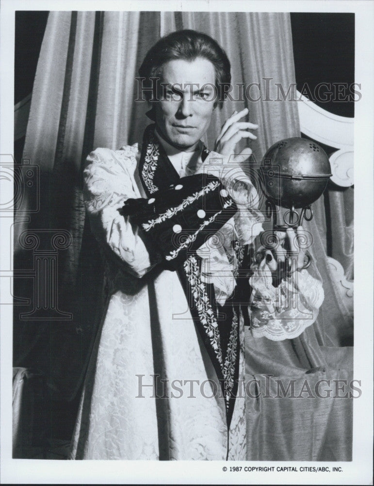 1987 Press Photo Actor Richard Chamberlain in &quot;Casanova&quot; Film - Historic Images