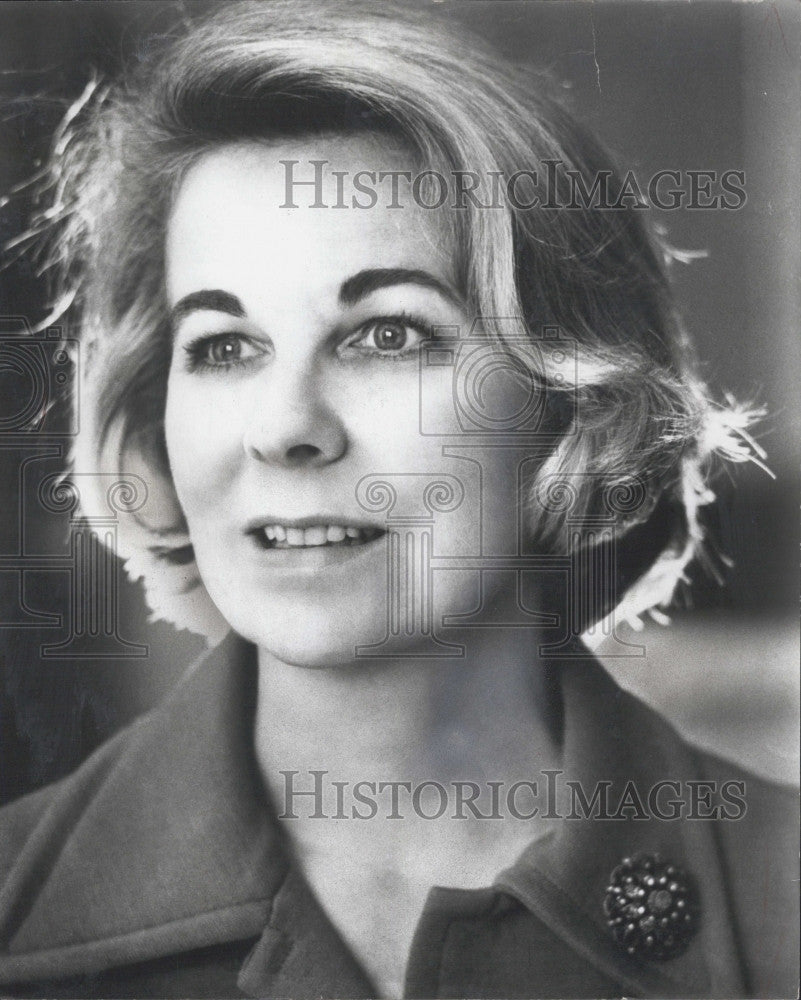 Press Photo Actress Sally Chamberlin - Historic Images