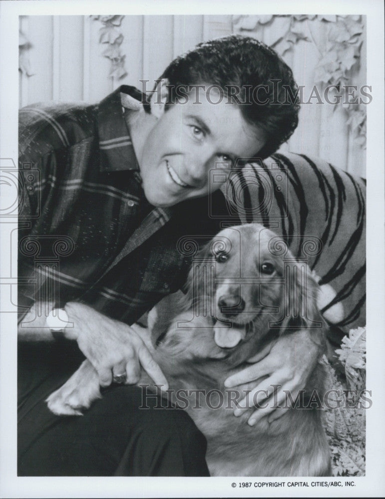 1987 Press Photo Alan Thicke &quot;Animal Crack-Up&quot; - Historic Images