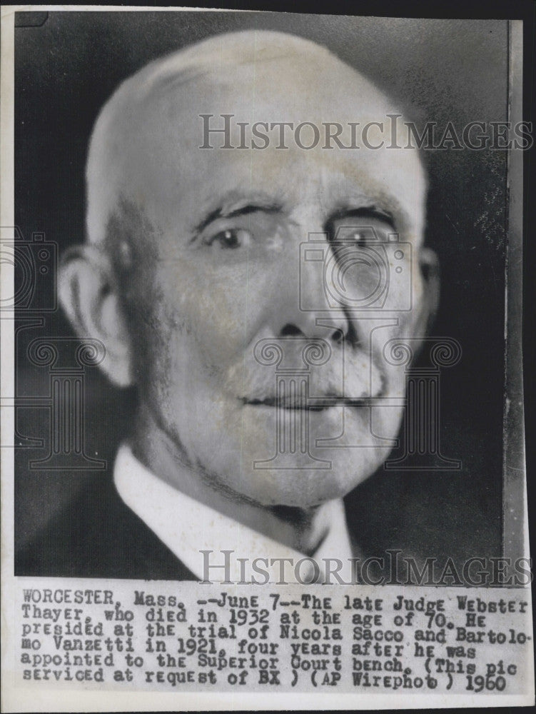 1960 Press Photo Judge Webster Thayer posing for photo - Historic Images