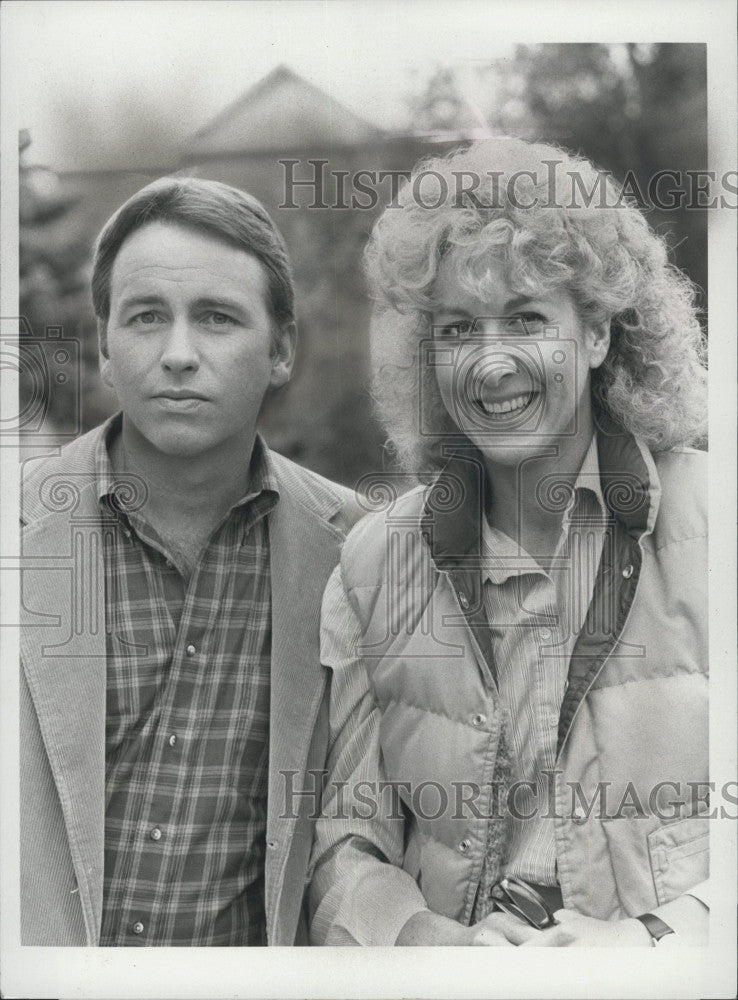 1987 Press Photo Betty Thomas and John Ritter in &quot;Prison for Children&quot;. - Historic Images