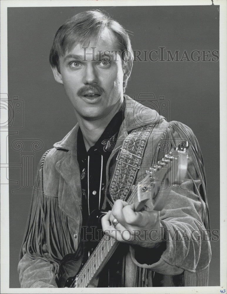 1985 Press Photo Richard Thomas in &quot;Living Proof: The Hank Williams Jr. Story&quot; - Historic Images