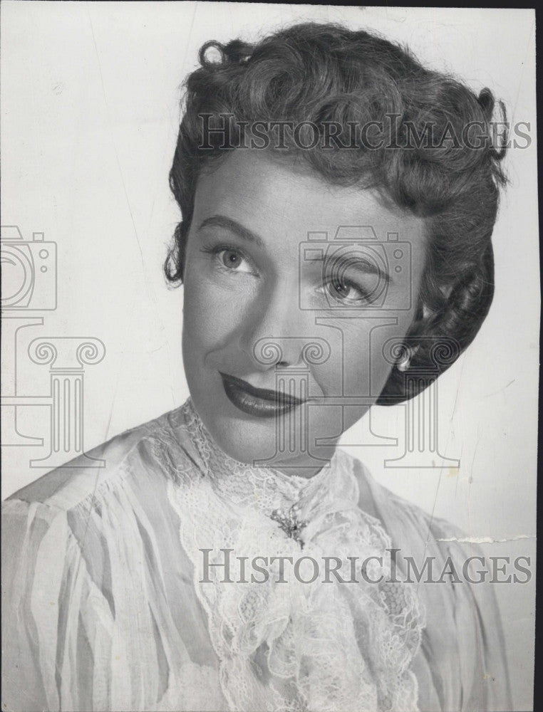 1954 Press Photo Phyllis Thaxter, American Film and Stage Actress. - Historic Images