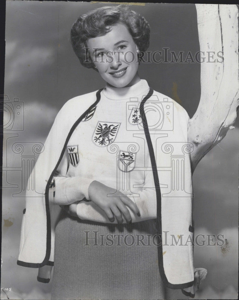 1952 Press Photo Phyllis Thaxter stars in &quot;Springfield Rifle&quot;. - Historic Images