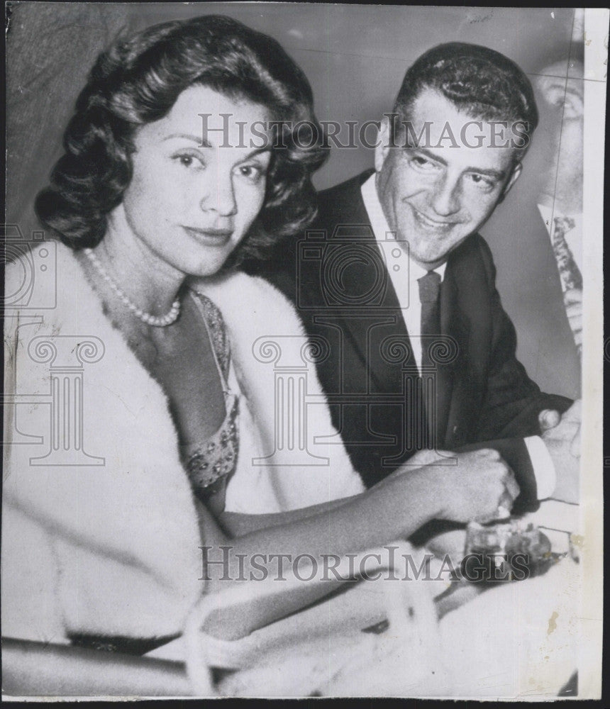 1958 Press Photo Actress Linda Christian and  Count Francisco Pignatari. - Historic Images