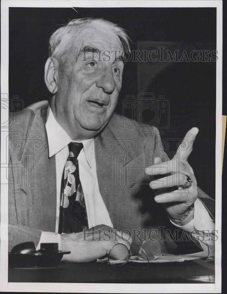 1955 Press Photo Cyrus Ching Director of the Federal Mediation Service - Historic Images