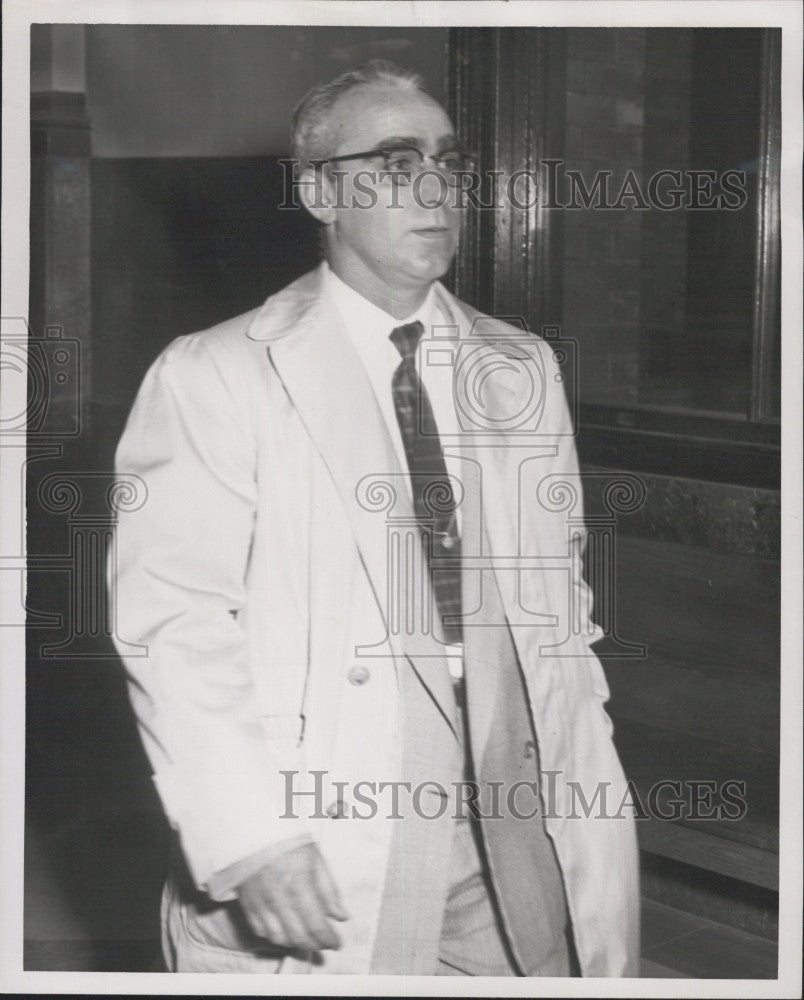 1957 Press Photo Bradford N. Canney At Suffock Probate Court - Historic Images