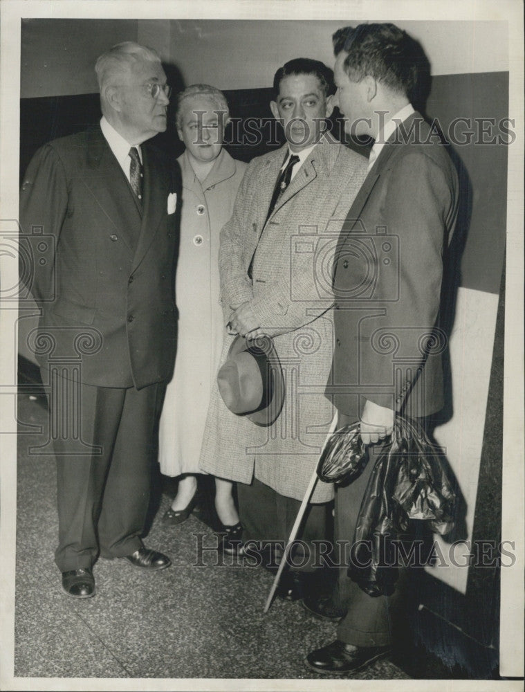 1954 Press Photo Attorney Herbert Callahan - Historic Images