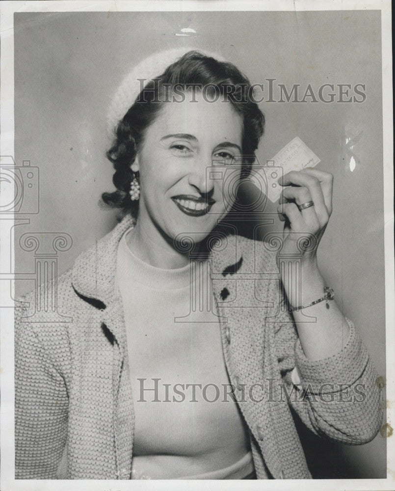 1958 Press Photo SS Winner Mrs. Carmella Finlay of Revere, Massachusetts - Historic Images