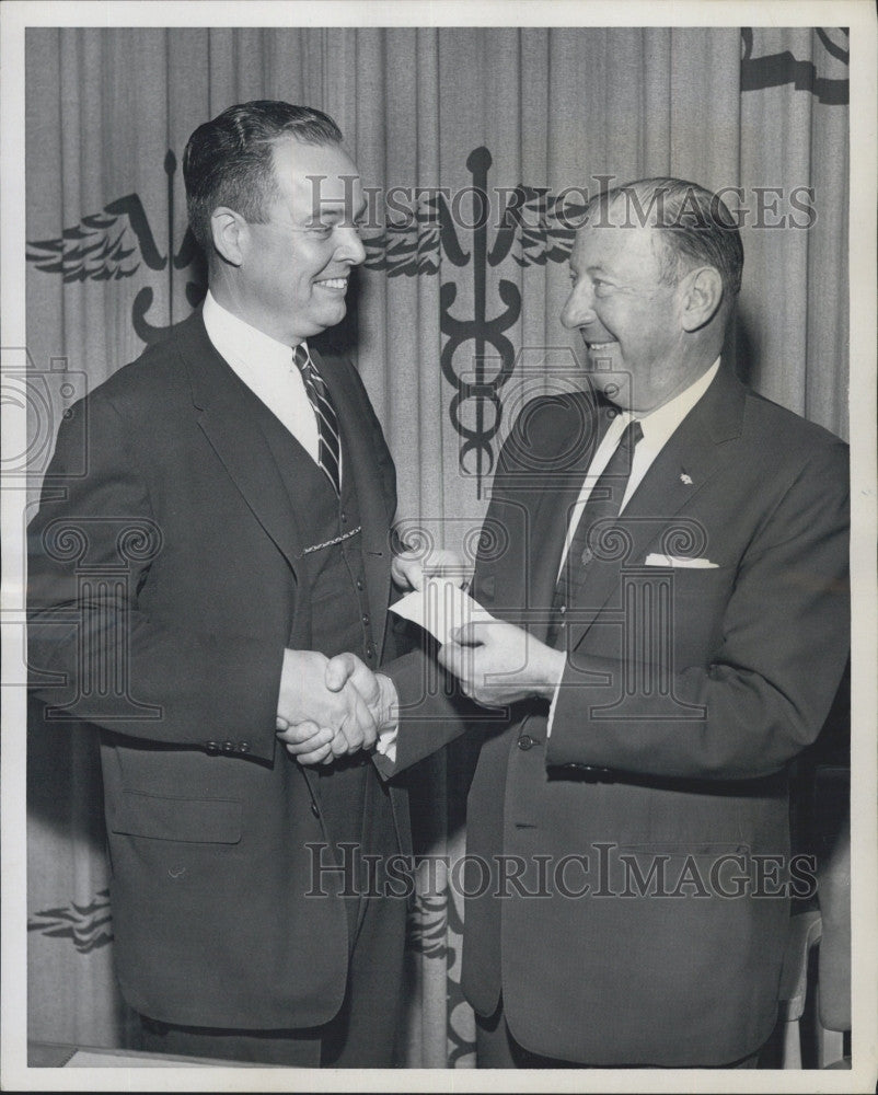 1959 Press Photo Benjamin J. Finn, President E.B. Horn Co, Dr. Nils Y. Wessell - Historic Images