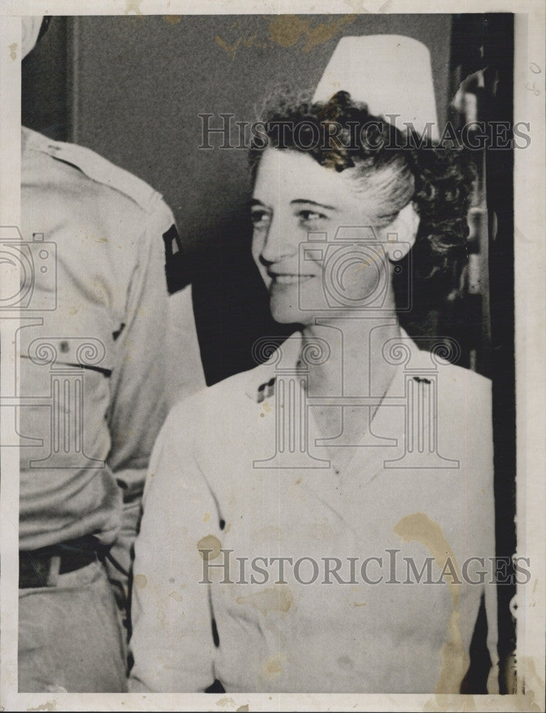 1952 Press Photo Nurse Captain Florence H Copelle - Historic Images