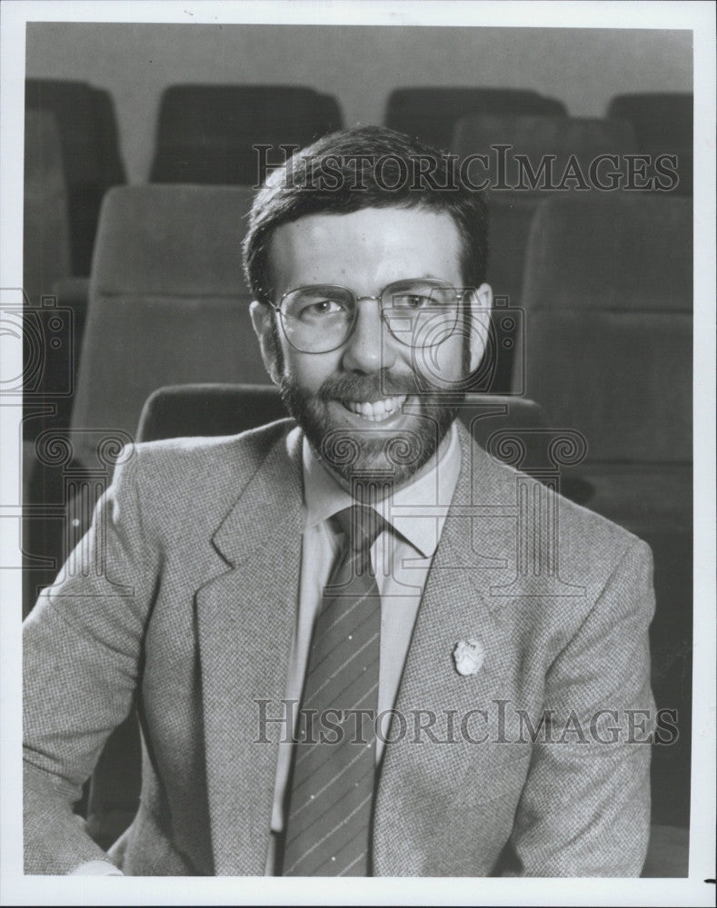 1988 Press Photo Leonard Maltin TV Critic - Historic Images