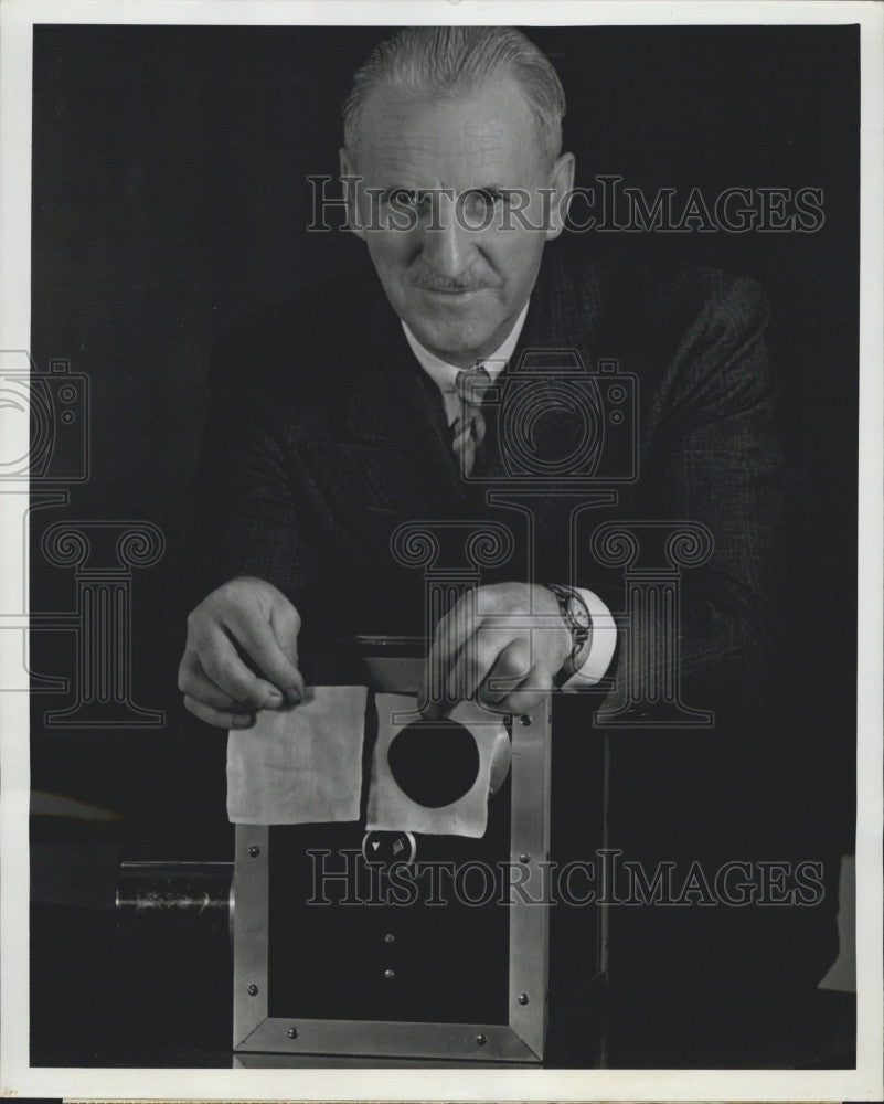 1940 Press Photo Dr. Phillips Thomas of Westinghouse Research - Historic Images