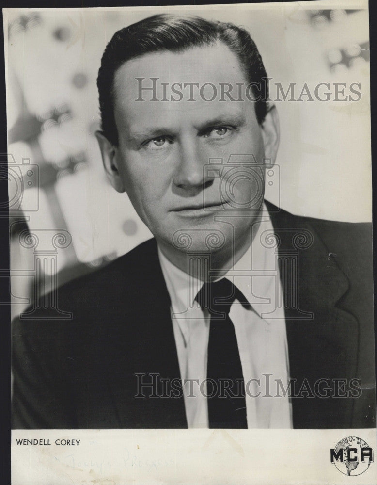 1959 Press Photo Wendell Corey for MCA TV - Historic Images